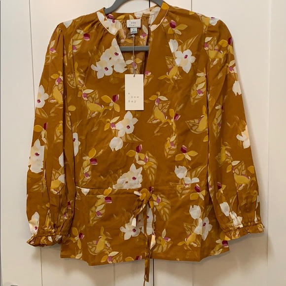 NEW! A New Day Brown Floral Drawstring Waist Top - Picture 2 of 7